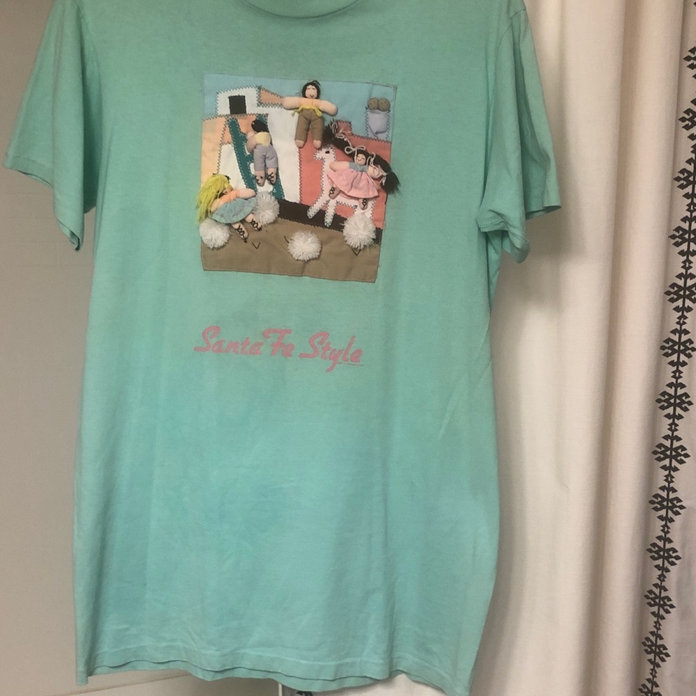Santa Fe Style Graphic Soft sculpture Tee